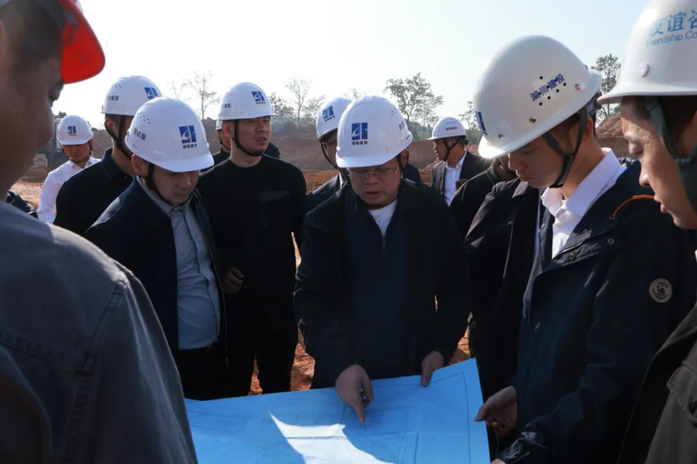 阳继承带队调研湖南建投·领樾府、领创数智中心项目